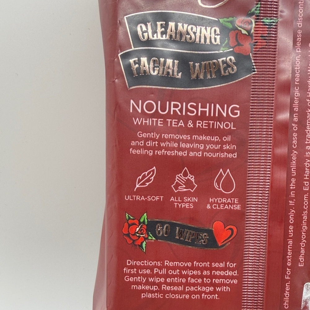 3/$15 🌸 Ed Hardy Nourishing Facial Wipes - SEALED! Never Opened. - Picture 3 of 5